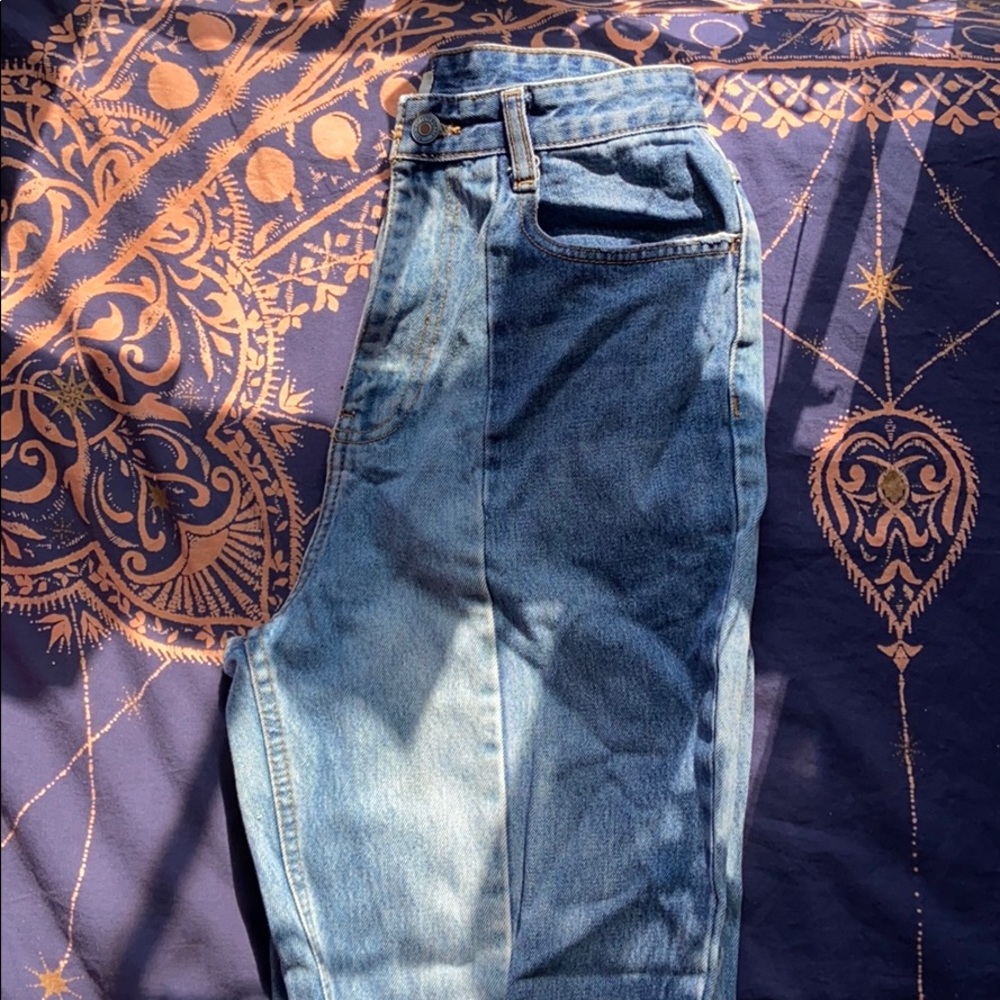 Straight leg mom jean